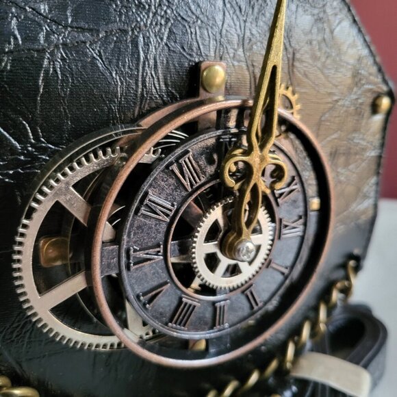 NWT GOTH STEAMPUNK UNIQUE CROSSBODY BAG - Picture 2 of 9